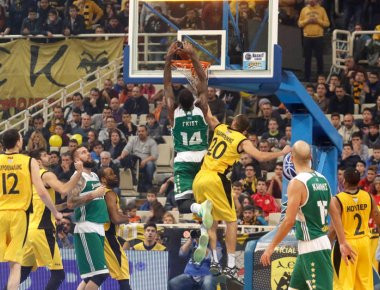 ΑΕΚ- Παναθηναϊκός: Μια νίκη μακριά από τα τελικά οι πράσινοι